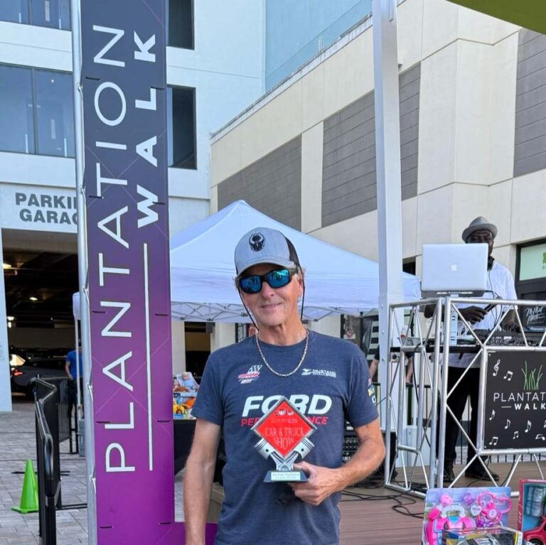 John Strauss (Orange Ford Shelby GT 500)